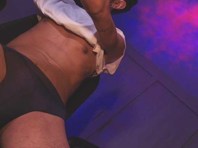 tiagorobless live webcam show
