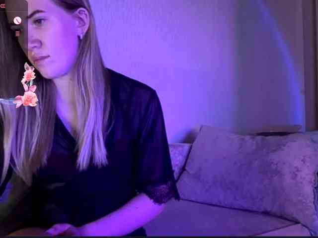LolettaSweet webcam