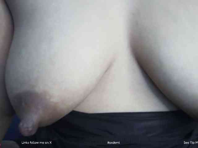 itsxDemi webcam