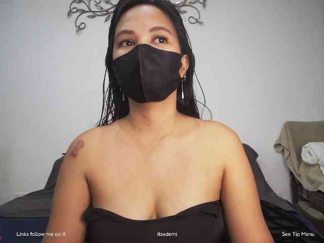 itsxDemi webcam