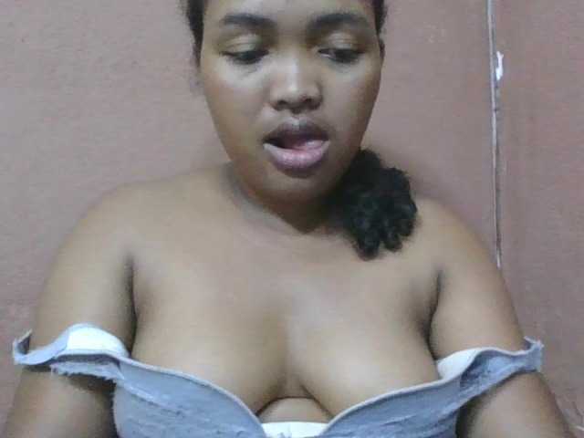 Aimealdy live cam on BongaCams