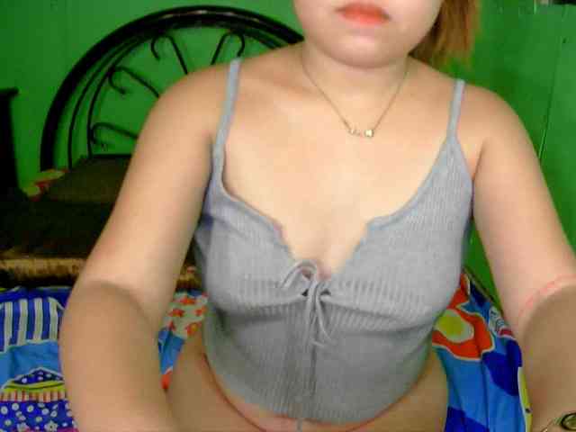 Modella: sexykesha11