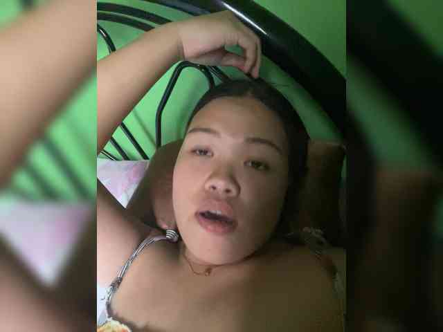 sexykesha11 webcam