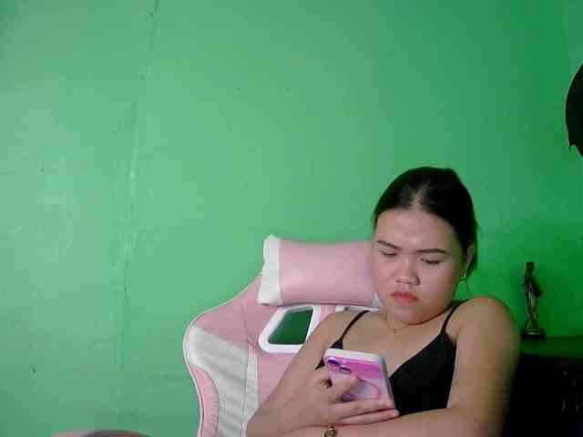 sexykesha11 webcam