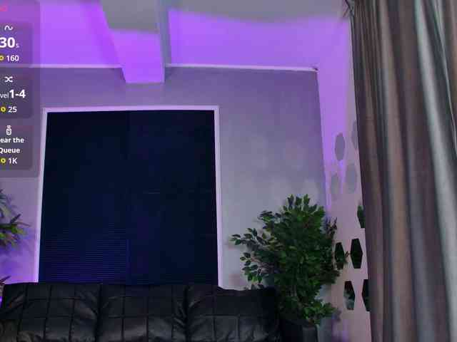 RaisaDollX webcam