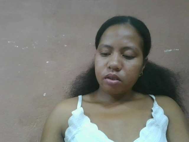 Tharcile live cam on BongaCams