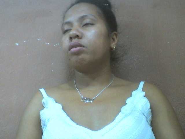Tharcile live cam on BongaCams