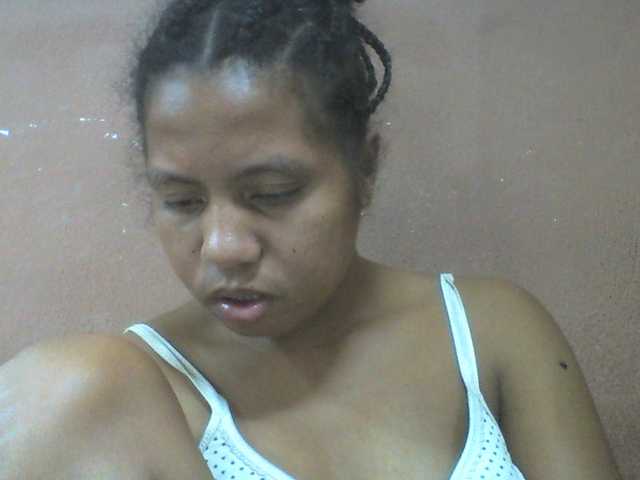 Tharcile live cam on BongaCams