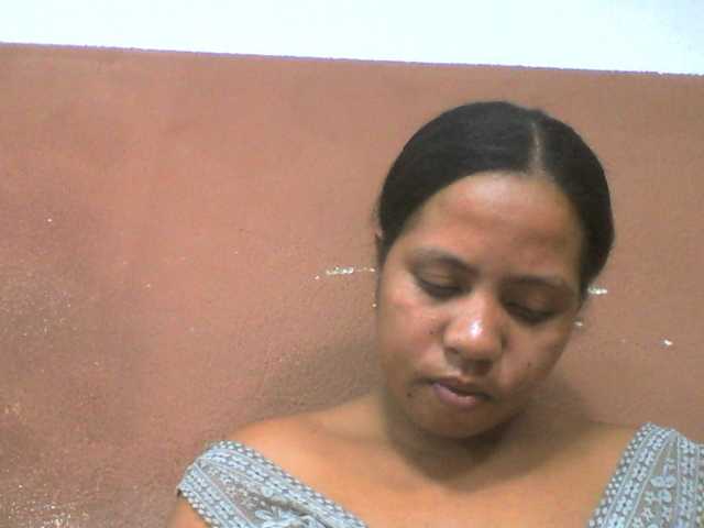 Tharcile live cam on BongaCams