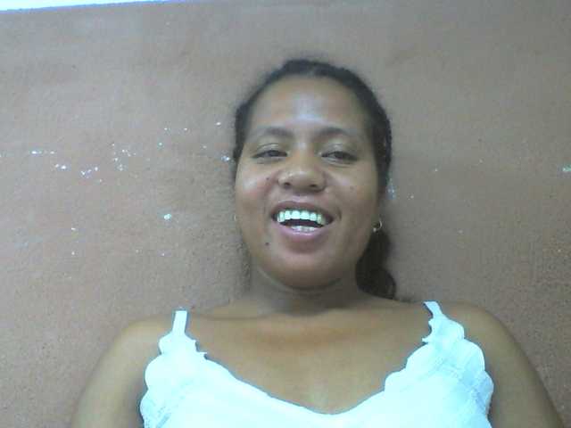 Tharcile live cam on BongaCams