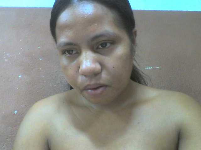 Tharcile — live female cam