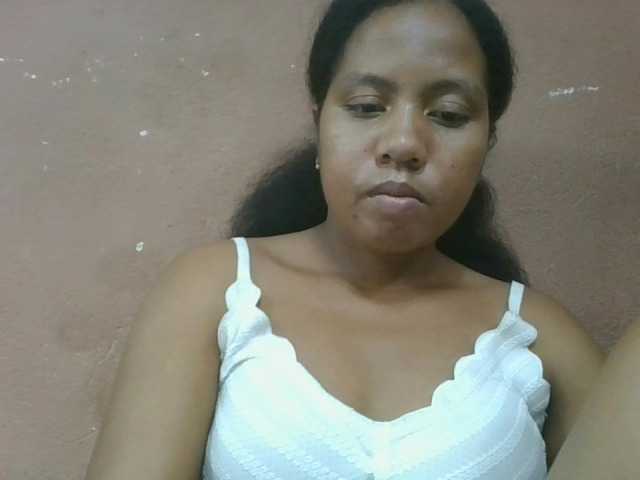 Tharcile live cam on BongaCams