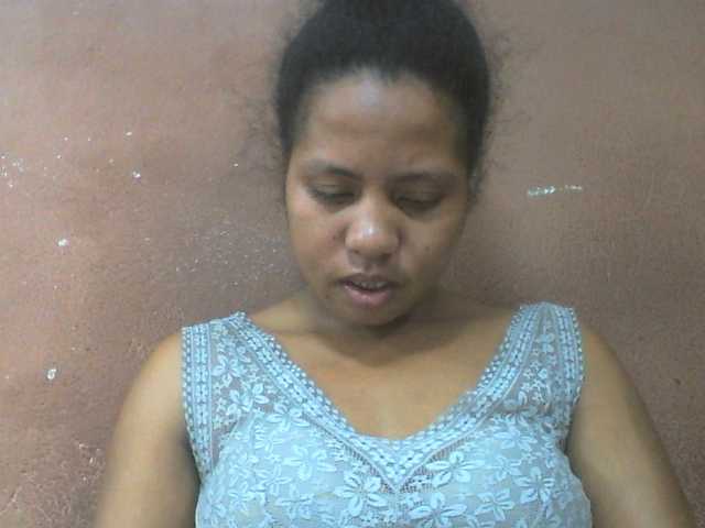 Tharcile live cam on BongaCams