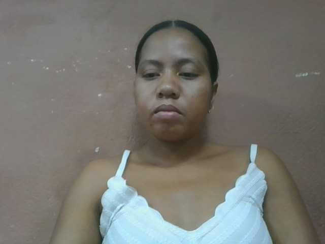 Tharcile live cam on BongaCams