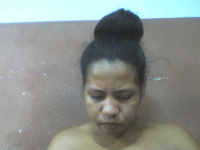 Tharcile live cam on BongaCams