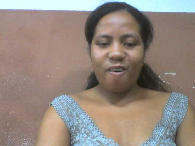 Tharcile live cam on BongaCams