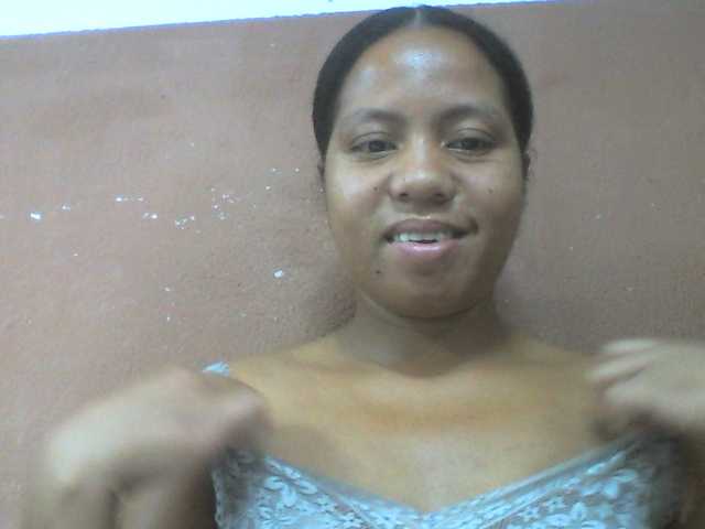 Tharcile live cam on BongaCams