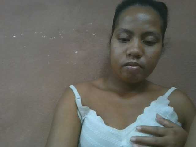 Tharcile live cam on BongaCams