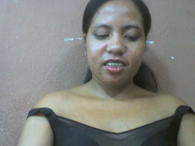 Tharcile — live female cam