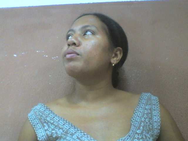 Tharcile live cam on BongaCams