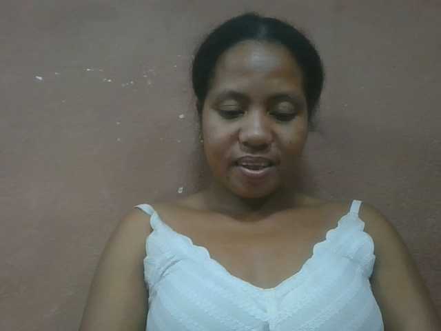 Tharcile live cam