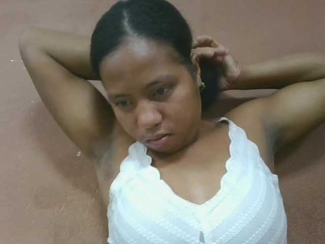 Tharcile live cam on BongaCams