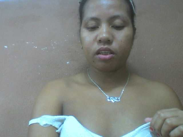 Tharcile live cam on BongaCams