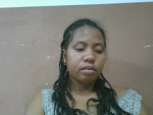 Tharcile live cam on BongaCams