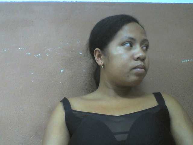 Tharcile live cam on BongaCams