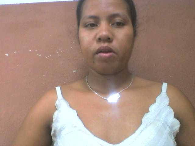 Tharcile live cam on BongaCams