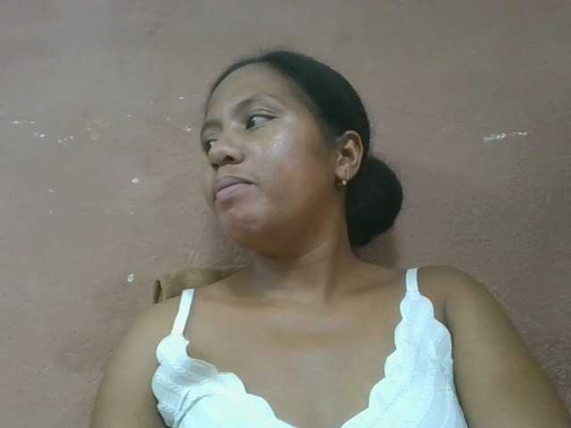 Tharcile live cam on BongaCams