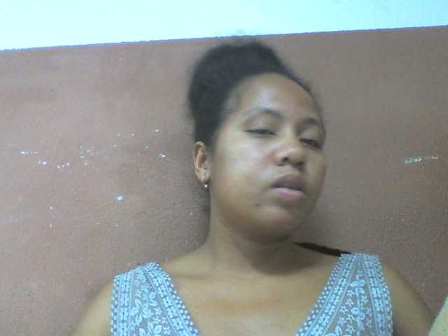 Tharcile live cam on BongaCams