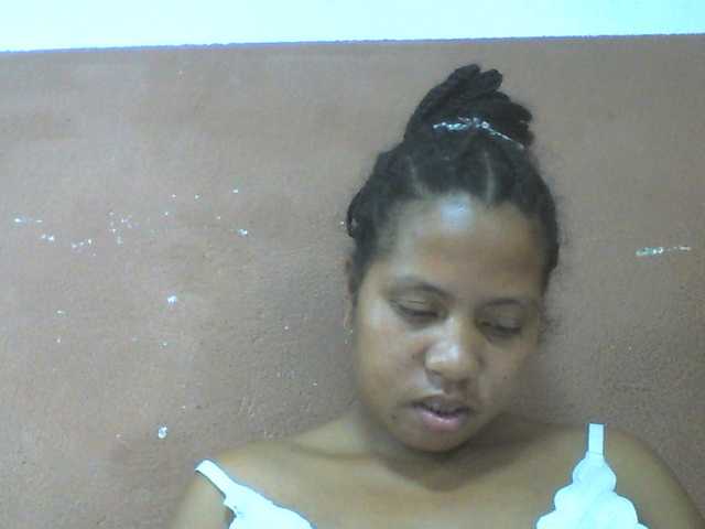 Tharcile live cam on BongaCams