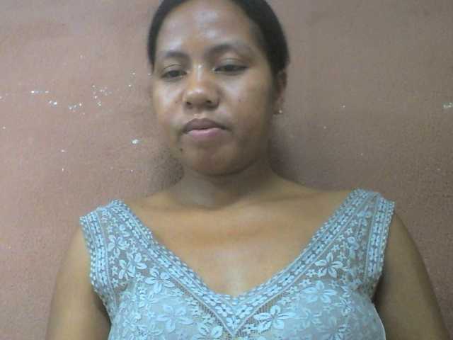 Tharcile live cam on BongaCams