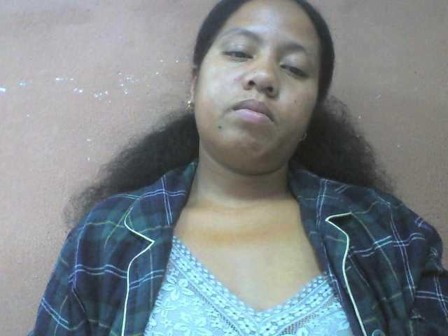 Tharcile live cam