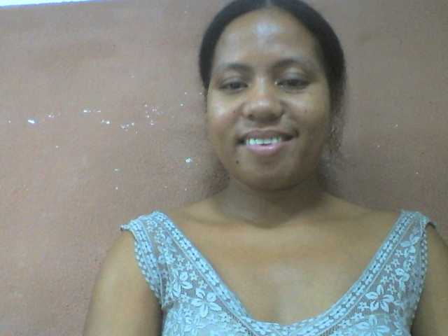 Tharcile live cam on BongaCams