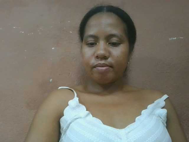 Tharcile live cam on BongaCams