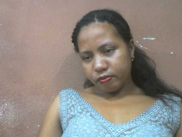 Tharcile live cam on BongaCams