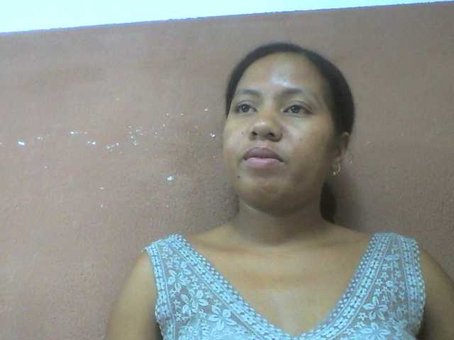 Tharcile live cam on BongaCams