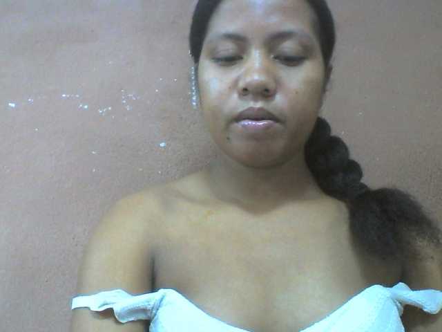 Tharcile live cam on BongaCams