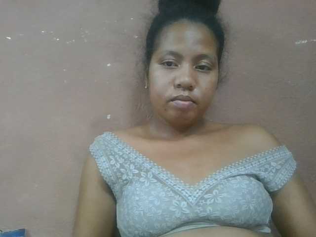 Tharcile live cam on BongaCams