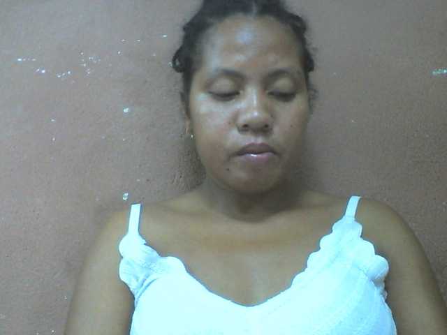 Tharcile live cam on BongaCams