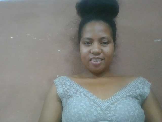 Tharcile live cam on BongaCams