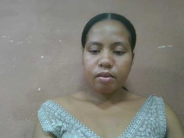 Tharcile live webcam show