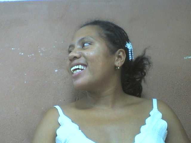 Tharcile live cam on BongaCams