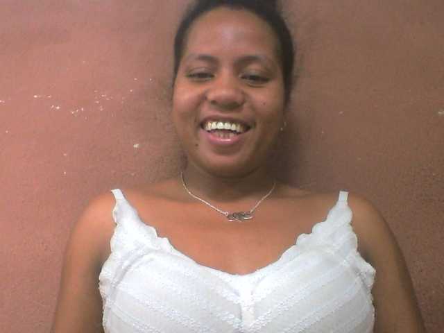 Tharcile live cam on BongaCams