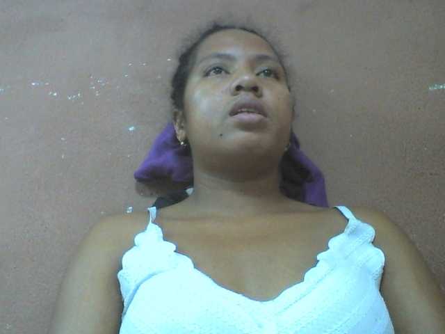 Tharcile live cam on BongaCams
