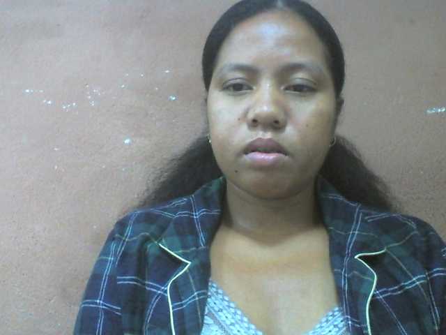 Tharcile live cam