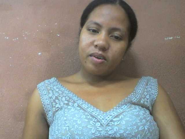 Tharcile live cam on BongaCams