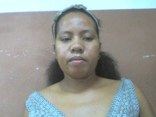Tharcile live cam on BongaCams